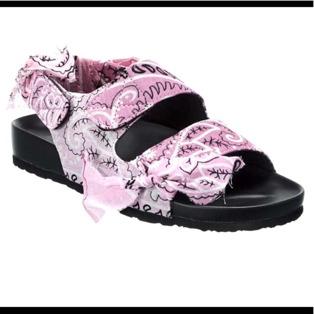 NWT Arizona Love Apache Bandana Pink Sandals